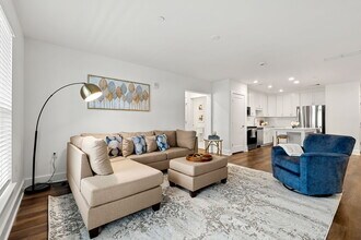 Meriden Place in Meriden, CT - Building Photo - Building Photo