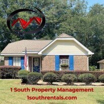 1204 McNeil Ave in Mobile, AL - Building Photo