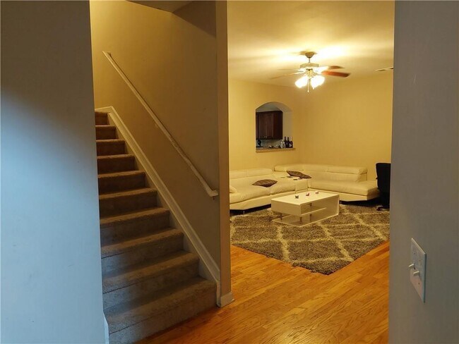 13 Burns View Ct in Lawrenceville, GA - Building Photo - Building Photo