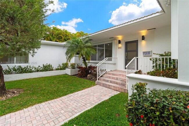 1261 NE 98th St in Miami Shores, FL - Building Photo - Building Photo