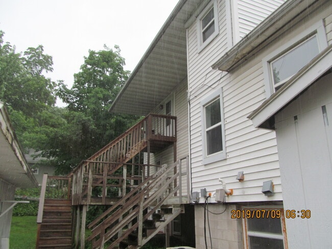 1015 Oak St, Unit 1015 in Hudson, WI - Building Photo - Building Photo