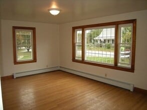 13 Sandy Pine Rd in Templeton, MA - Building Photo - Building Photo