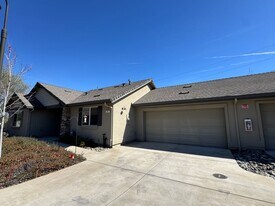 371 Sacramento St in Auburn, CA - Building Photo