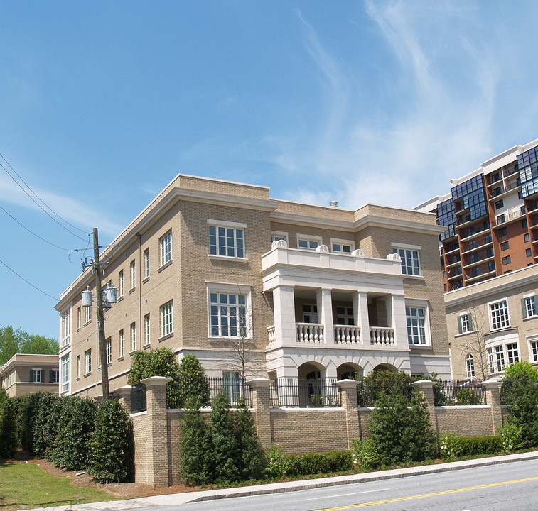 Regents Park at Peachtree Battle in Atlanta, GA - Foto de edificio