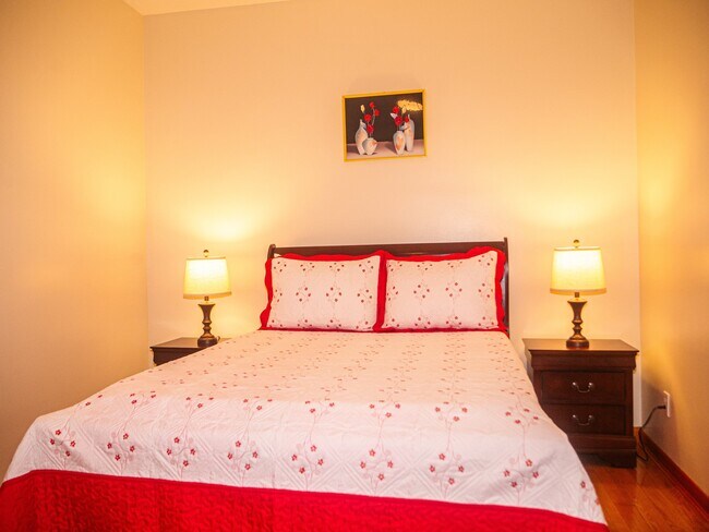 45-23 40th St in Queens, NY - Building Photo - Building Photo