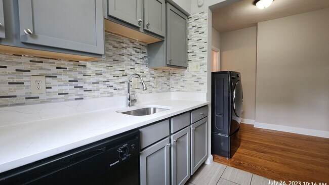 1010 Sanford Ave in St. Louis, MO - Building Photo - Building Photo