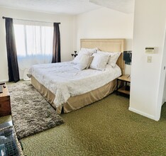 2415 Maryland Ave, Unit 1 in Cincinnati, OH - Building Photo - Building Photo