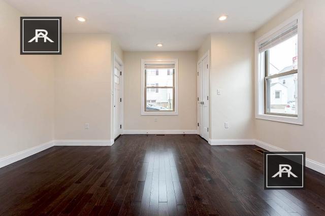 478 Fulton St in Medford, MA - Building Photo