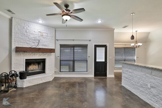 7902 Tuscany Dr in Abilene, TX - Building Photo - Building Photo