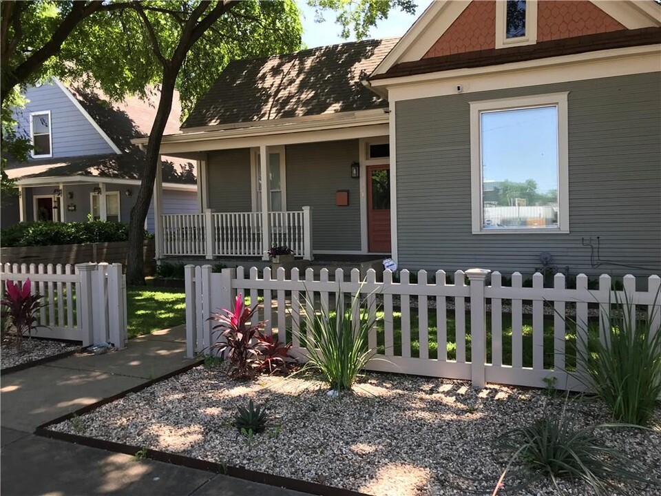 901 Willow St in Austin, TX - Foto de edificio