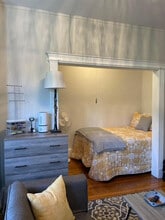 105 Washington St, Unit 110 in Malden, MA - Foto de edificio - Building Photo