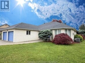 2511 CALIFORNIA in Windsor, ON - Building Photo - Building Photo