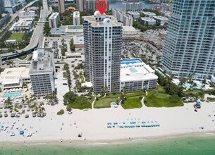 16711 Collins Ave in North Miami Beach, FL - Building Photo - Building Photo