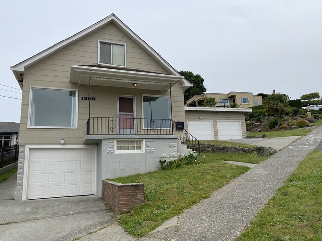 property at 1308 Beacon Way S