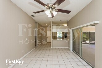 9712 Glenpointe Dr in Riverview, FL - Building Photo - Building Photo