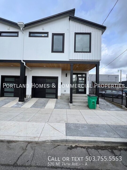 520 NE 74th Ave, Unit A in Portland, OR - Building Photo