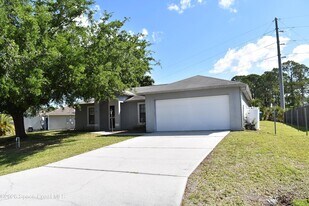 247 High Rd NW in Palm Bay, FL - Building Photo