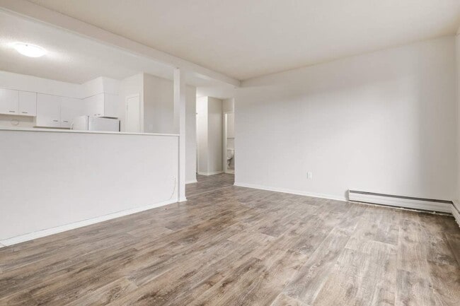 The Lenberne in Regina, SK - Building Photo - Building Photo