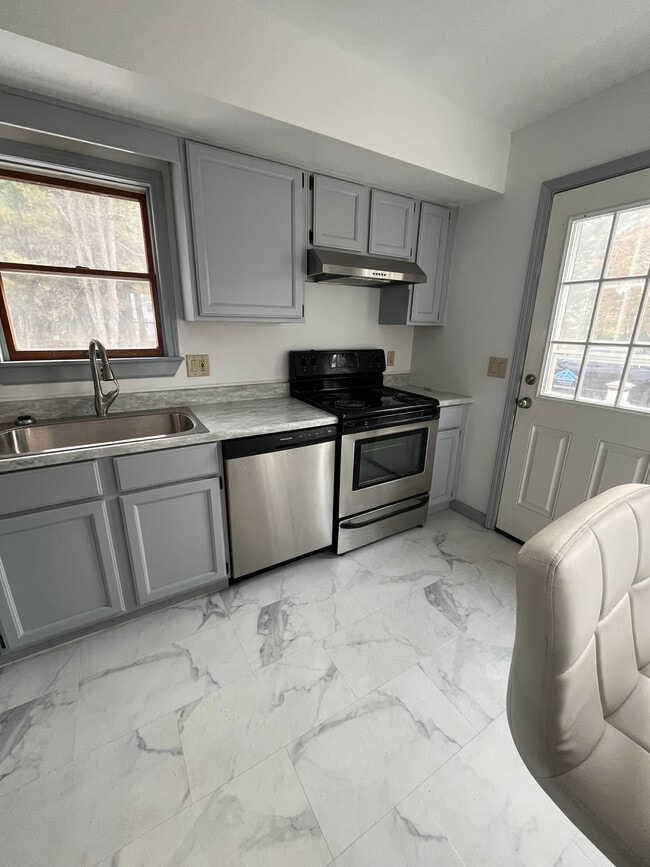 30 Loughran Dr, Unit 30