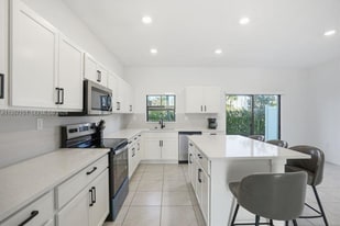 816 NW 3rd Terrace in Pompano Beach, FL - Building Photo