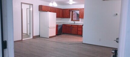 7839 Spectrum Ave in Wasilla, AK - Building Photo - Building Photo