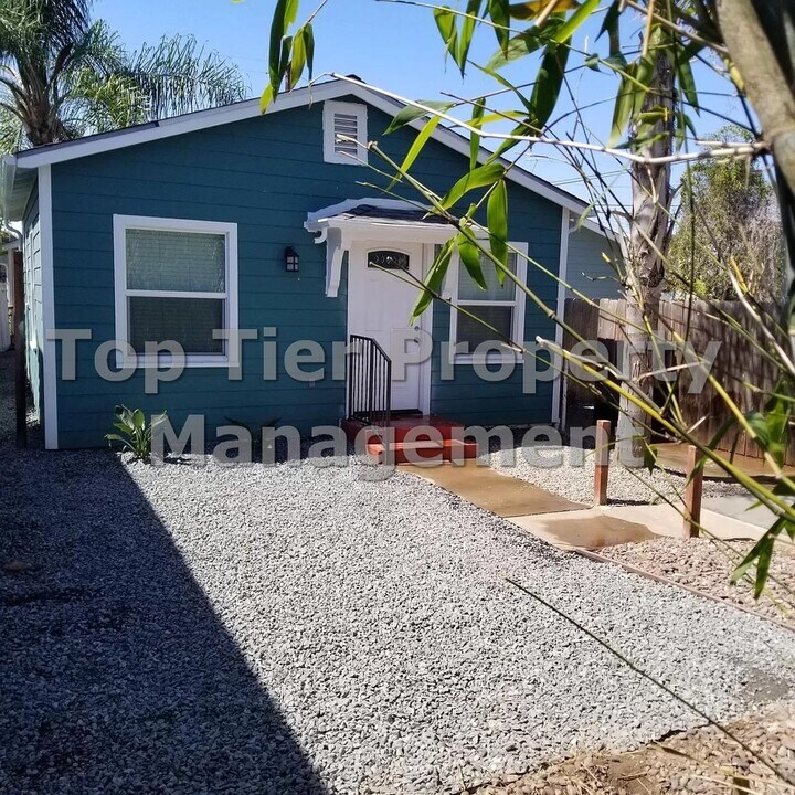 2943 Kalmia St in San Diego, CA - Building Photo