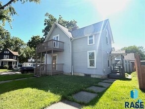 425 S Prairie Ave in Sioux Falls, SD - Building Photo - Building Photo