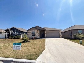 2211 Hornbeam St in Temple, TX - Building Photo