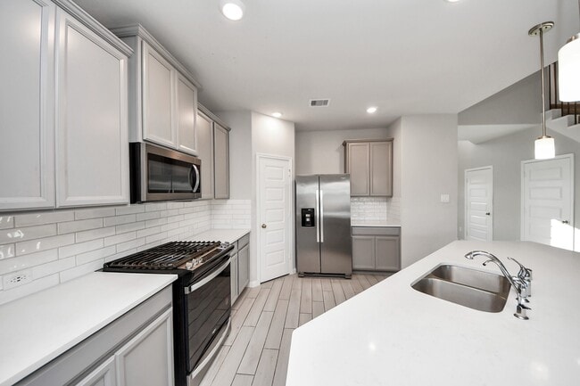 property at 1122 Muscadine Hollow Ln