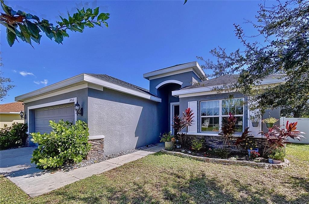 14512 Balloch Dr in Hudson, FL - Building Photo