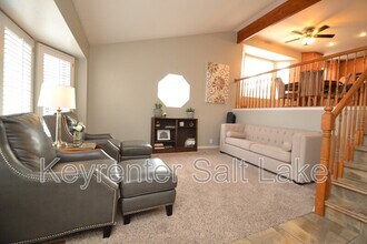 8048 Peregrine Pl in Sandy, UT - Building Photo - Building Photo
