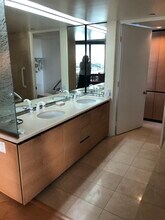 66 Queen St, Unit 3702 in Honolulu, HI - Building Photo - Building Photo