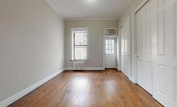 East 25th Street in New York, NY - Building Photo - Building Photo