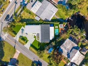 2406 Nassau Ln in Fort Lauderdale, FL - Building Photo - Building Photo