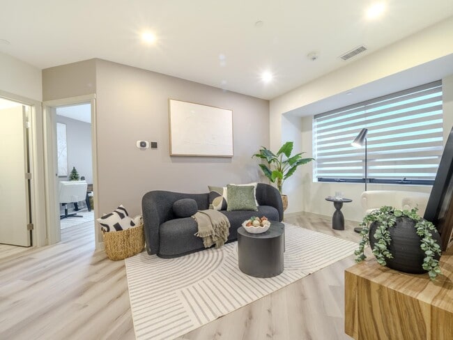 Connect Residences in Edmonton, AB - Building Photo - Building Photo