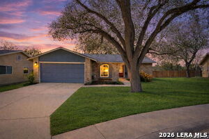 7106 Comanche Ridge Dr in Converse, TX - Building Photo