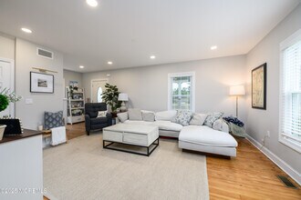 216 Chapel Hill Rd in Atlantic Highlands, NJ - Building Photo - Building Photo
