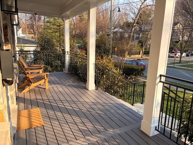153 Quincy St in Chevy Chase, MD - Foto de edificio - Building Photo