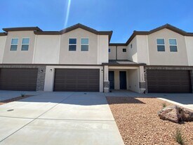 1164 S 4380 W in Hurricane, UT - Building Photo