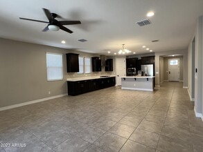 9443 E Static Ave in Mesa, AZ - Building Photo - Building Photo