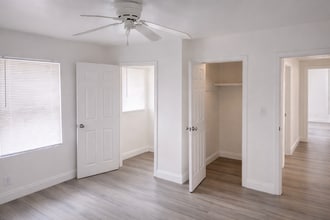 107 Garland Ter in Warner Robins, GA - Foto de edificio - Building Photo