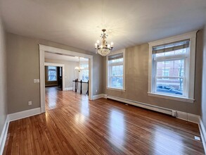 141 Longwood Ave in Brookline, MA - Foto de edificio - Building Photo