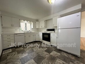 2111 7th Ave N in Great Falls, MT - Building Photo - Building Photo