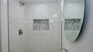 16708 Mattawoman Ln in Waldorf, MD - Foto de edificio - Building Photo