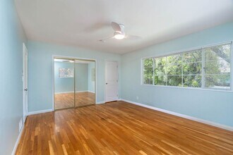 5161 Village Green in Los Angeles, CA - Foto de edificio - Building Photo