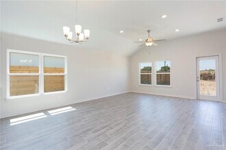 15 Pelican Ave in McAllen, TX - Building Photo - Building Photo