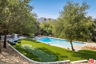 9425 Gierson Ave in Los Angeles, CA - Building Photo - Building Photo