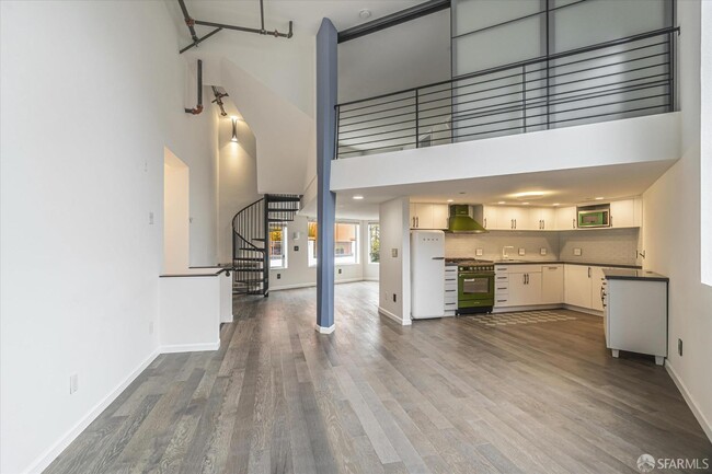 property at 88 Guy Pl
