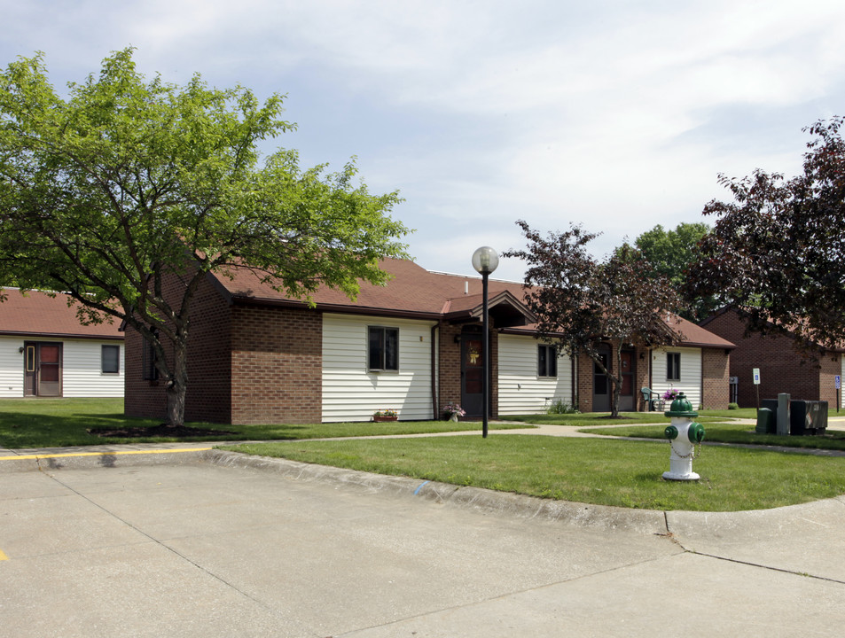 Garretthouse Apartments in Garrettsville, OH - Building Photo