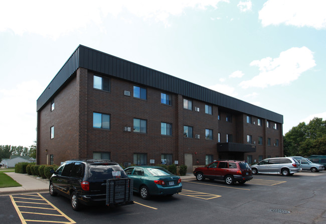 The Wiggins in Champlin, MN - Building Photo - Building Photo